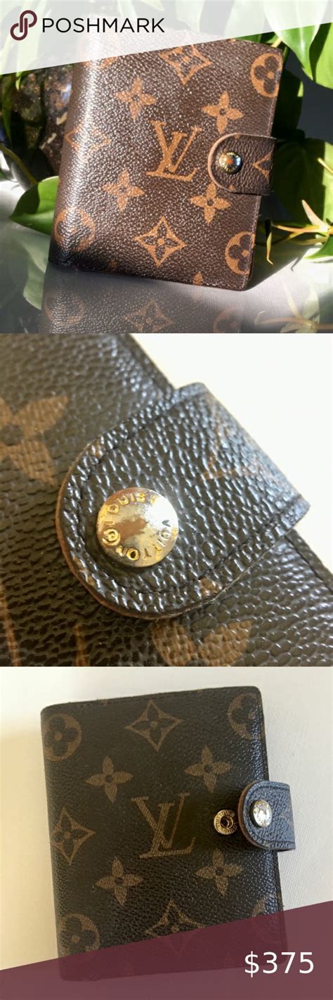louis vuitton wallet id window